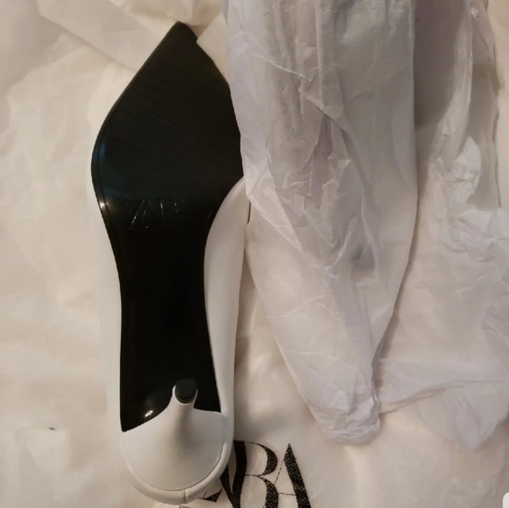 Shoes - Picture 3 of 3